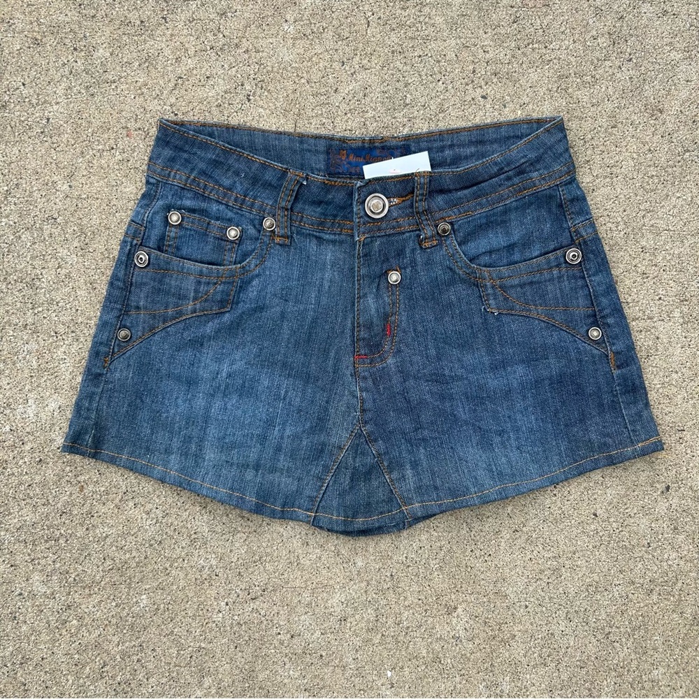Y2K denim mini skirt
